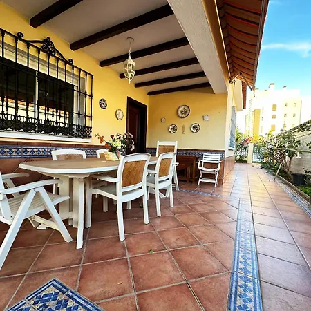 Holiday home Pepita - 3 - 350 Metros Playa - Piscina