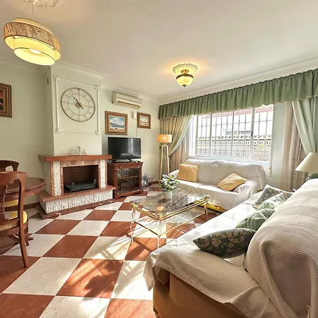 Holiday home Pepita - 3 - 350 Metros Playa - Piscina Torremolinos